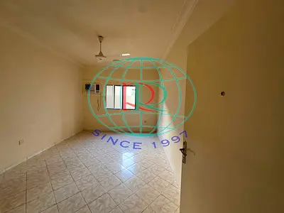 1 BR HALL FLAT FOR FAMILY AVAILABLE IN UM TARAFA AREA NEAR SHARJAH CENTRAL POST OFFICE