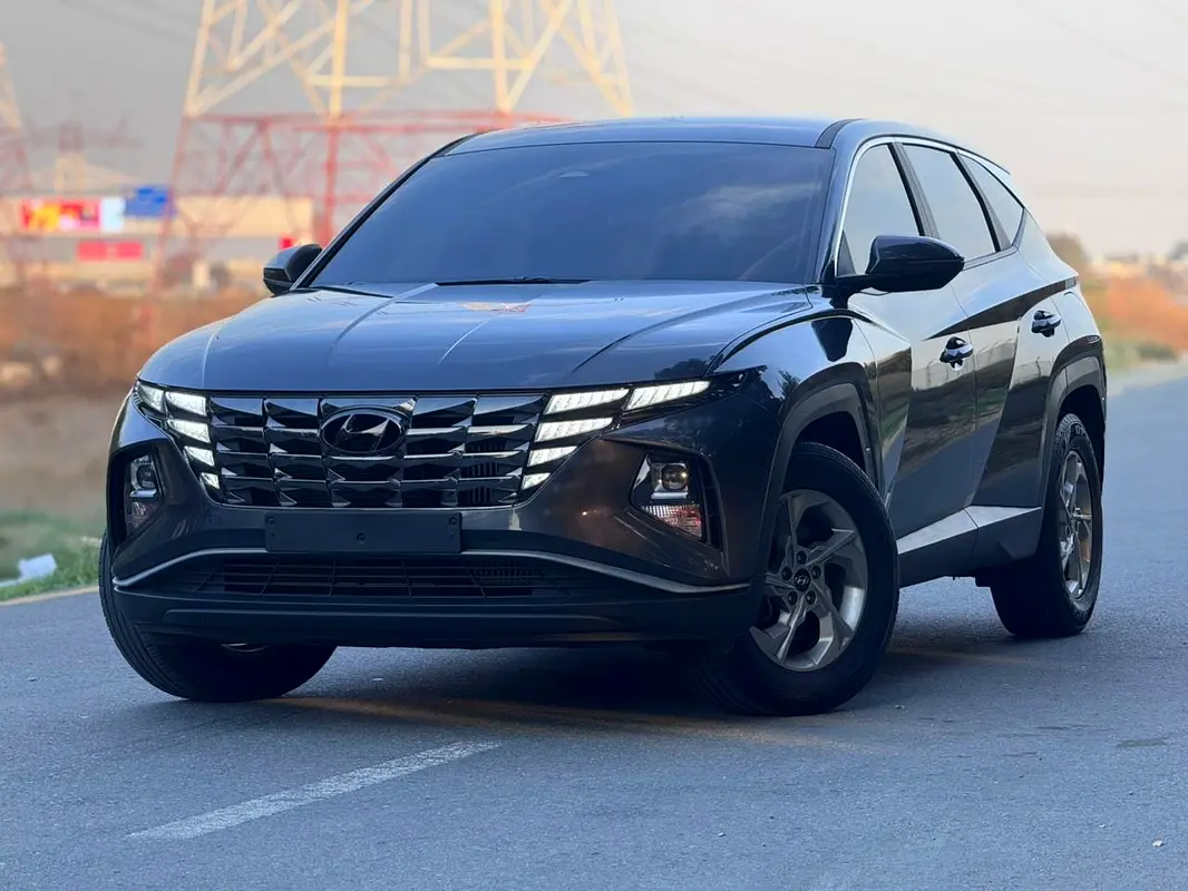 Hyundai Tucson 2022 — photo 1 of 8