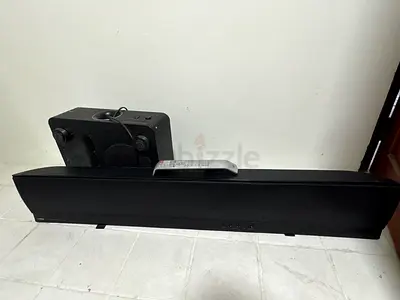 Yamaha Soundbar with Wireless Subwoofer and Remote - Good Condition