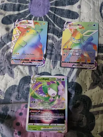 Set of 3 Pokémon VMAX/V Cards – Pikachu, Glaceon, Lilligant (Holo)