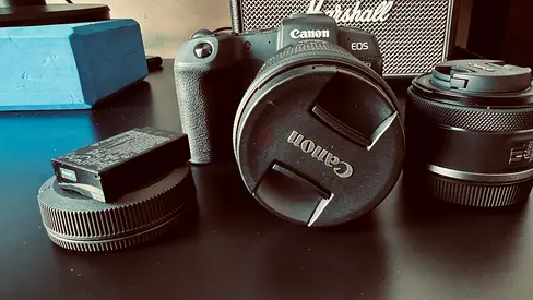 Canon EOS RP Mirrorless Camera with Two Lenses and Battery