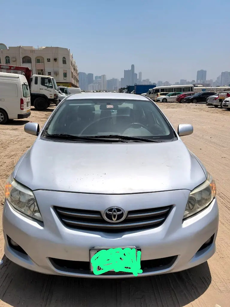 Toyota Corolla 2009 — photo 1 of 3