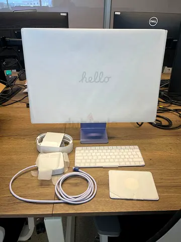 Apple iMac 24-inch with Accessories