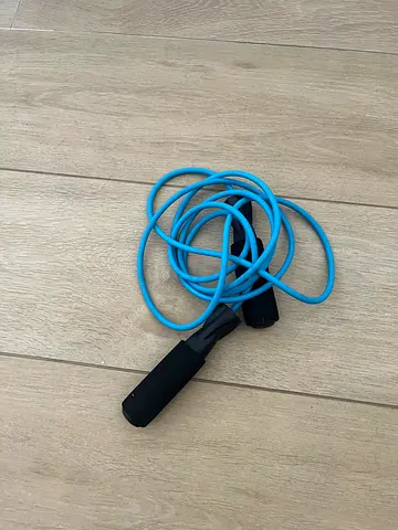 Durable Blue Fitness Jump Rope with Comfortable Foam Handles