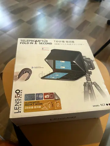 Foldable Teleprompter for Smartphone/Tablet with Lens Kit (Used)