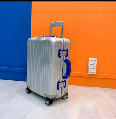 RIMOWA essential cabin suitcase