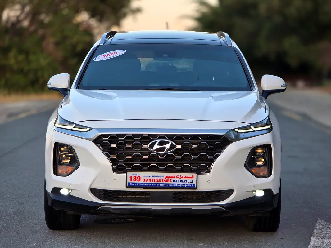 Hyundai Santa Fe 2020 — photo 1 of 20