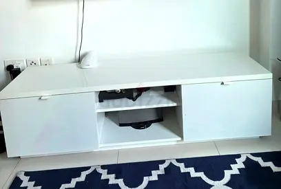 Low white TV unit / entertainment cabinet - good condition