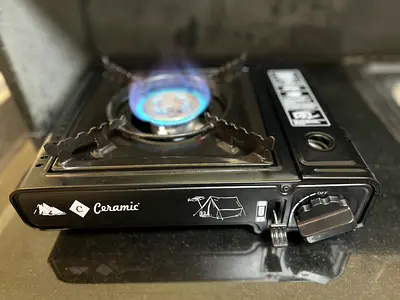 Portable single-burner ceramic gas stove - compact and working