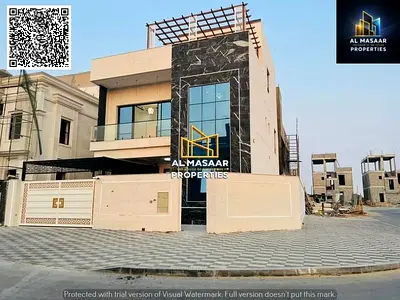 Corner villa, two floors and a terrace, ready for immediate occupancy, freehold ownership. Price includes everything.