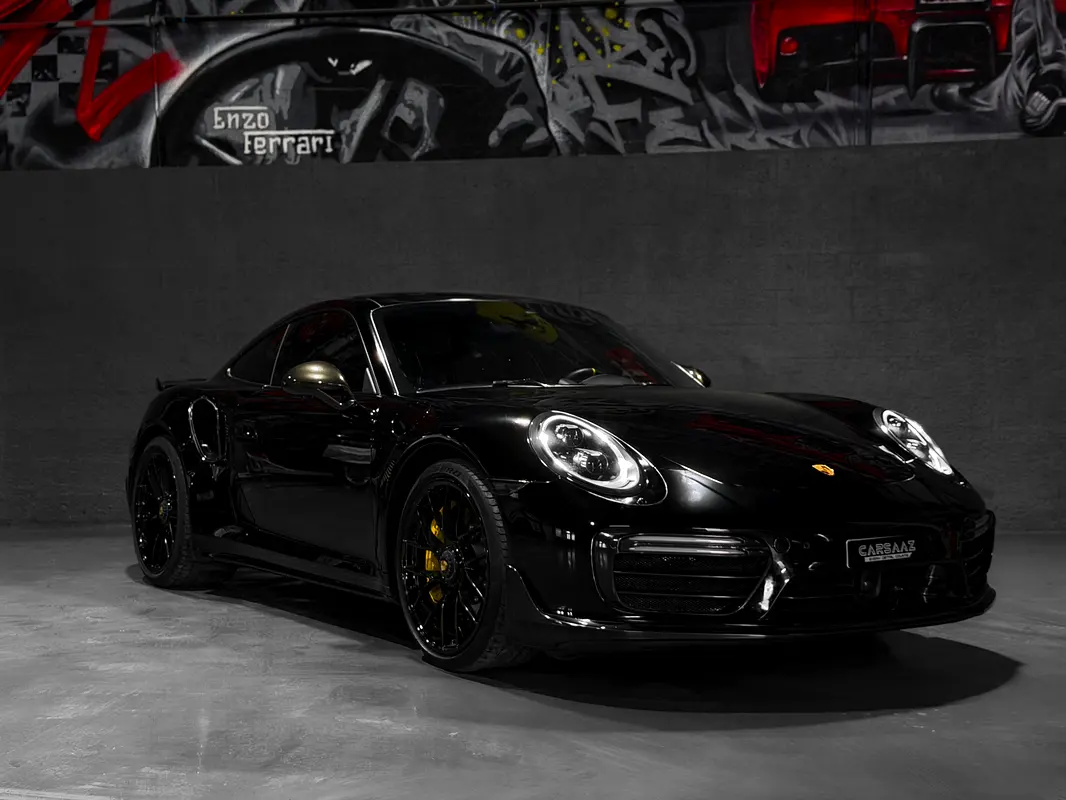 Porsche 911 2018 — photo 1 of 20