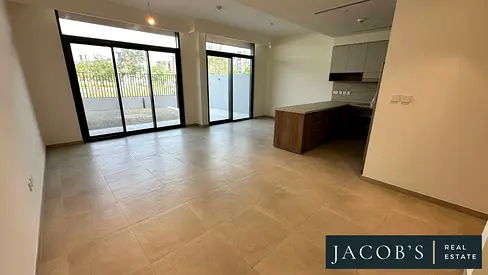 Single row | Unfurnished | + Maids