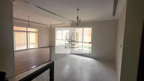 فيلا للبيع ٣ غرف  موقع مميز قريب من الجسر الحوشي