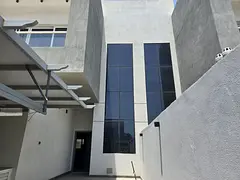 Al Ghafia Villa Super Deluxe 3 Master Bedrooms Rooftop Terraces Central Air Conditioning Large Space