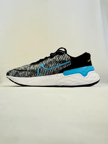 Nike Renew Running Sneakers - Black/Blue brand new