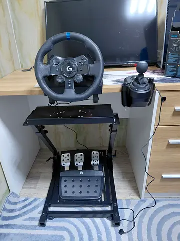 Logitech G29 Racing Wheel with Shifter - Great Condition