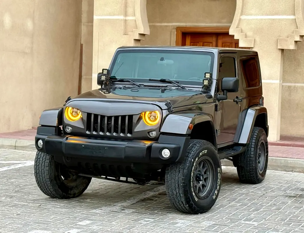 Jeep Wrangler 2017 — photo 1 of 15
