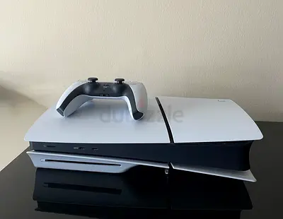 Sony PS5 Slim 1Tb Disc Edition UAE Version - 1 Controller
