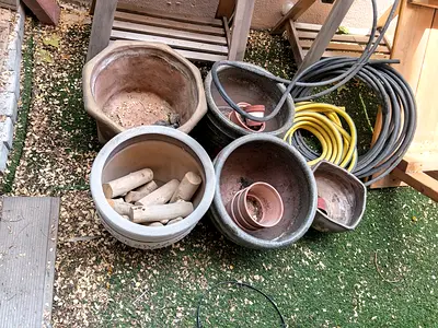 Plant pots for sale