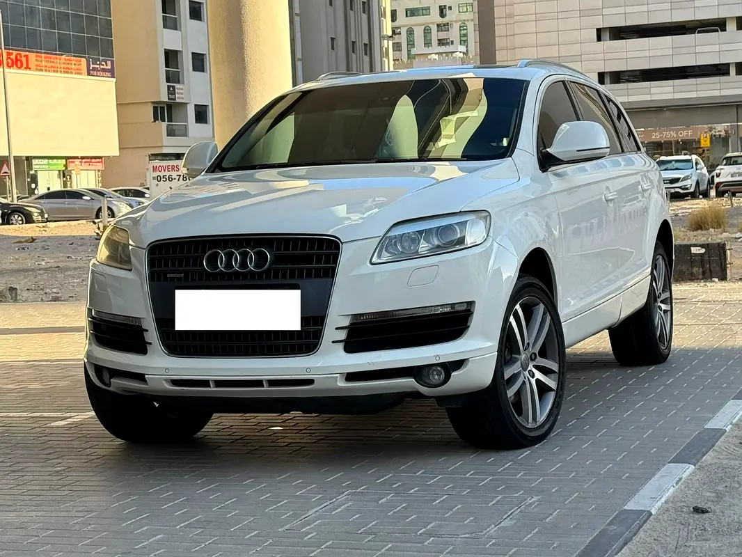 Audi Q7 2009 — photo 1 of 13