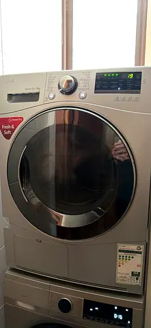 LG 9kg Front Load Dryer