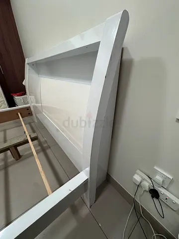 White Wooden King size (180x200) Bed Frame only without mattress  bedside table in Good Condition…