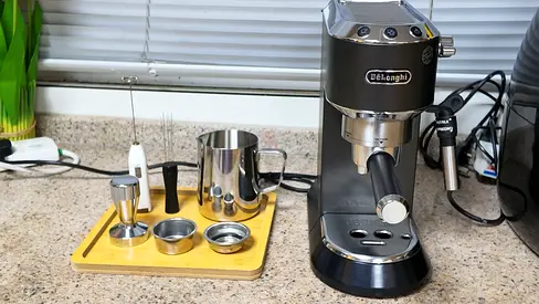 DeLonghi EC685 Dedica Machine with Milk Frother and Accessories