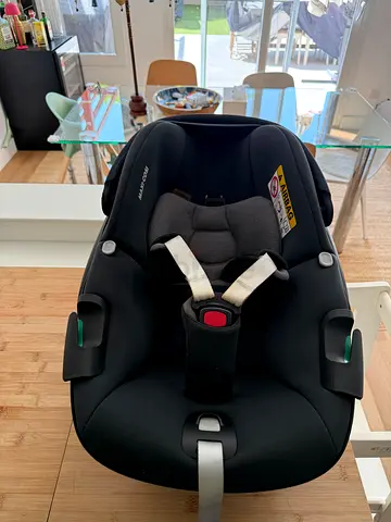 Maxicosi MC Pepple Infant Car Seat (rear-facing) - Good Condition