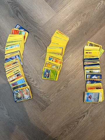 Big pile of Pokémon cards