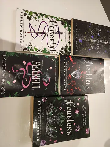 Lauren Roberts Powerless series set - 5 paperback books.