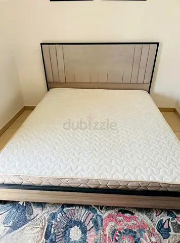 King size bed with mattress