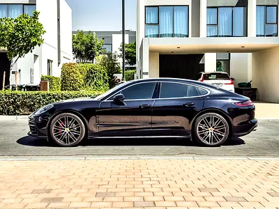 صورة 5 لـ 2017 Porsche PANAMERA