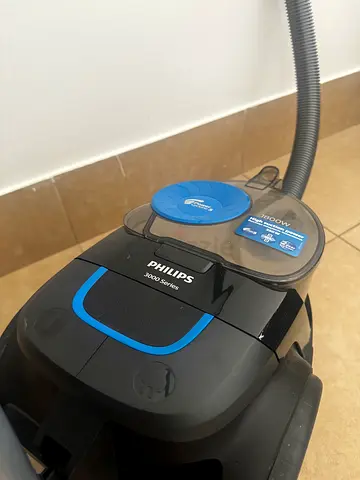 Philips Bagless Vacuum Cleaner