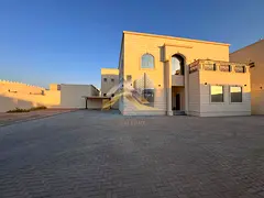 Separate Entrance| Huge Yard| Maid's Room