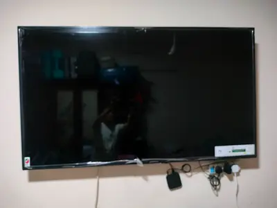 65 inch Wall Mounted 4k smart TV - Good Working Condition