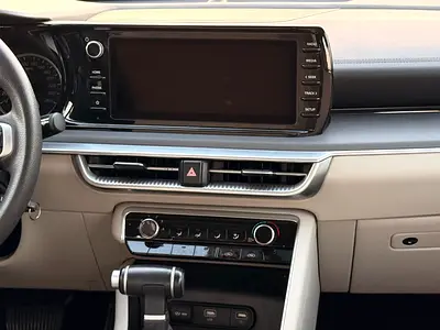 صورة 12 لـ 2023 KIA K5