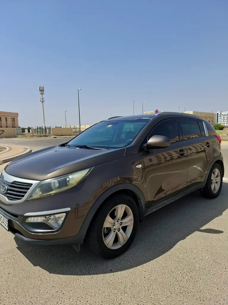 Kia Sportage 2014 — photo 1 of 18