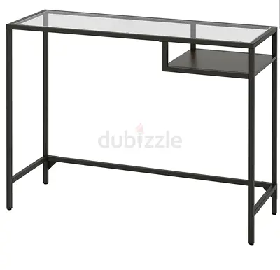 Glass/black table