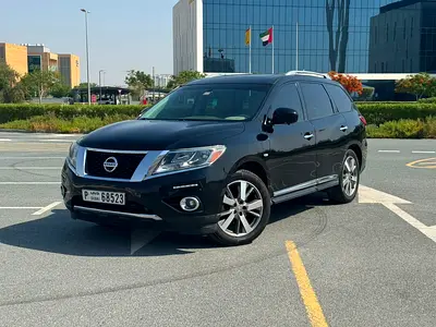 2013 NISSAN PATHFINDER- GCC - FULL SERVICE HISTORY- IMMACULATE CONDITION