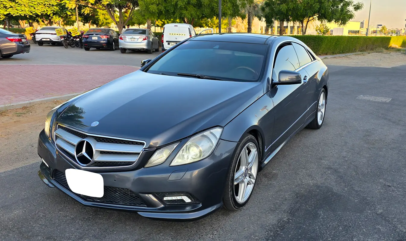 Mercedes-Benz E-Class 2011 — photo 1 of 13