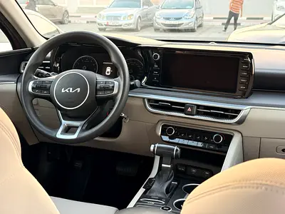 صورة 8 لـ 2023 KIA K5