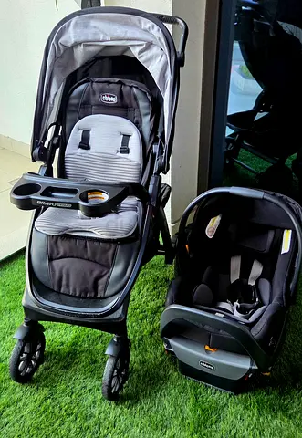 Chicco travel system: stroller + infant car seat - good condition