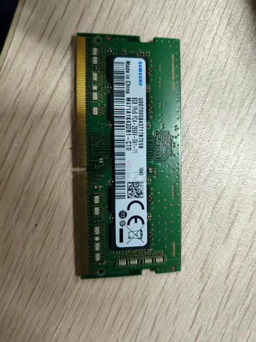 8GB Samsung DDR4-2666 MHz laptop memory module