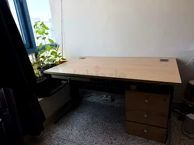 Executive Office Desk for Sale – Excellent Condition
