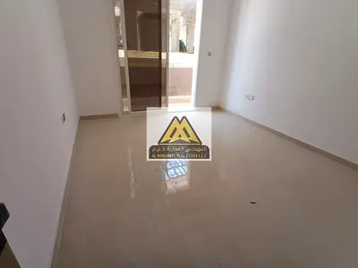 فرصة مميزة للإيجار السنوي في منطقة الجرف الصناعية 3 بعجمان، شقة غرفة وصالة بمساحة كبيرة وتصميم عملي داخل موقع حيوي قريب من جميع الخدمات والمرافق الأسا