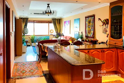 ONE OF ONE | EXCEPTIONAL LAYOUT | FULL MARINA VIEW