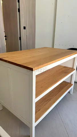 IKEA Kitchen Island / Workstation – Solid Wood Top – Excellent Condition (126x77x90 cm)