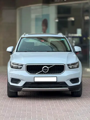 Volvo XC40 T4 Momentum, миниатюра 3