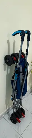 Lightweight folding umbrella stroller - compact and easy to carry