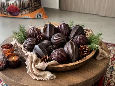 Hand-made Decorative Ornaments from Marina homes